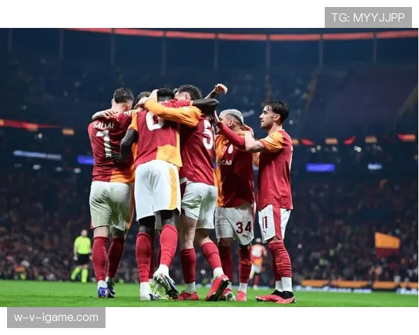 加拉塔萨雷中路渗透战术稳健发挥，助力球队迎来关键胜利