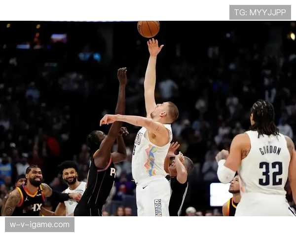 约基奇挡拆创造43％效率，助掘金拉开与快船差距